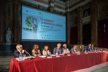 Genova, palazzo ducale - convegno mirabilia camera commercio