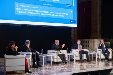 Genova, palazzo Ducale, sala maggior consiglio - convegno Italia