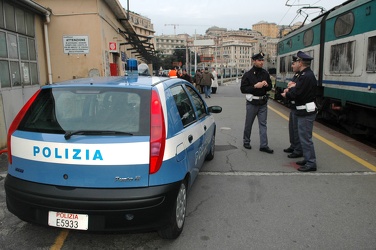 Stazione Brignole - pendolari e controlli polizia