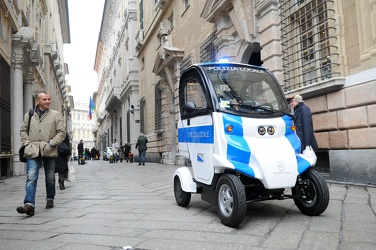 Genova - palazzo Tursi - la polizia municipale si dota di mezzi 