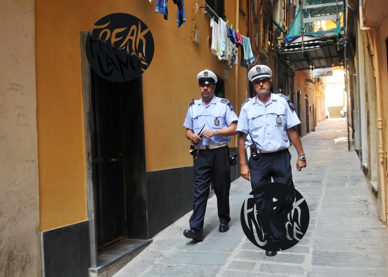 vigili_vicoli_bassi_GE08008_369.jpg