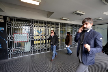 Genova - via D'Annunzio - uffici INPS chiusi causa assemblea dei