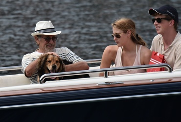 Portofino Agosto 2015 - Steven Spielberg con figlia e cagnolino