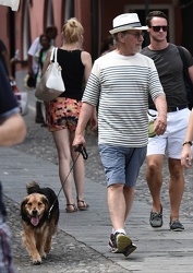 Portofino Agosto 2015 - Steven Spielberg con figlia e cagnolino