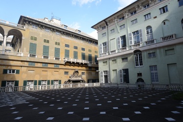 Genova - Balbi 4 - la biblioteca rinnovata con accesso al terraz