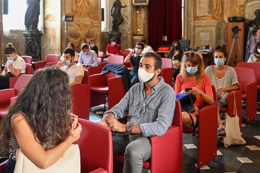 Genova, via Balbi 5 - incontro con i candidati alla carica di ma