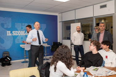 Genova, redazione Secolo XIX - forum con studenti 