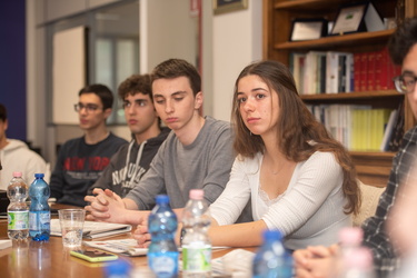 Genova, redazione Secolo XIX - forum con studenti 