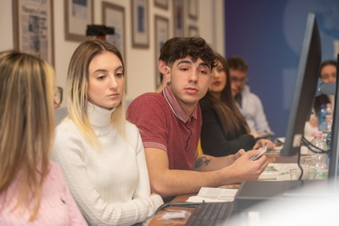 Genova, redazione Secolo XIX - forum con studenti 