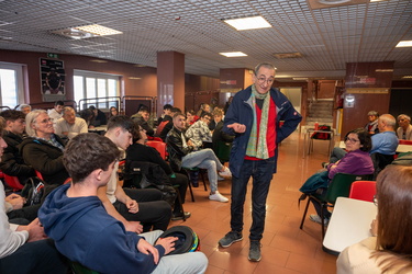 Genova, casa dello studente - lezione sulla resistenza di Mauriz