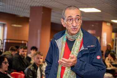 Genova, casa dello studente - lezione sulla resistenza di Mauriz