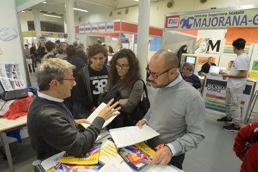 Genova, magazzini del cotone - festival studenti orientamenti - 