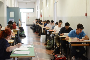 Genova - il primo giorno esame maturit√† - tema