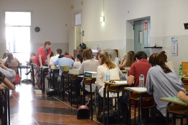 Genova - il primo giorno esame maturit√† - tema