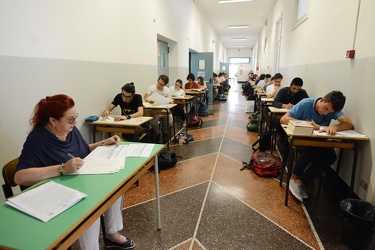 Genova - il primo giorno esame maturit√† - tema