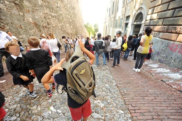 Genova - ricomincia la scuola, il primo giorno