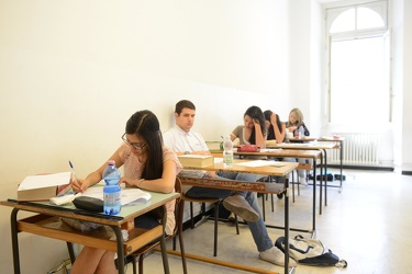 Genova Sampierdarena - Liceo Gobetti - gli studenti maturandi 