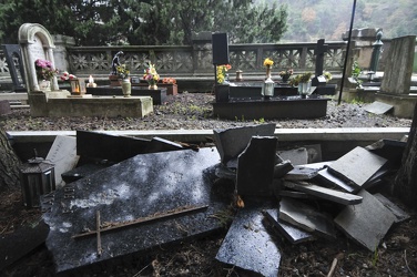 cimitero staglieno degrado