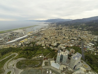 Genova - la collina degli Erzelli - canteire aperto per parco te