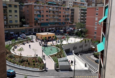 Genova - inaugurati nuovi giardini in via Napoli