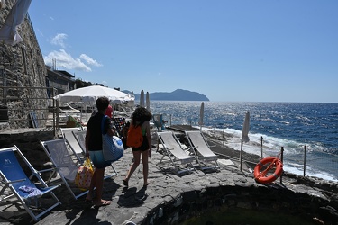 Genova, Nervi, passeggiata - stabilimento balneare storico, Bagn