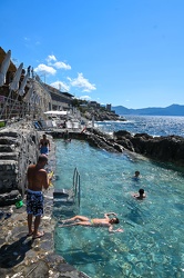 Genova, Nervi, passeggiata - stabilimento balneare storico, Bagn
