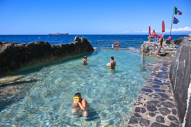 Genova, Nervi, passeggiata - stabilimento balneare storico, Bagn