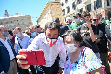 Genova, piazza De Ferrari - segretario Lega Matteo Salvini incon