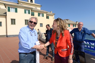 Genova, corso Italia - banchetti Lega Nord per programma governo