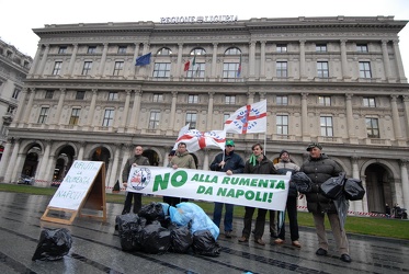 manifestazione Lega Nord contro spazzatura