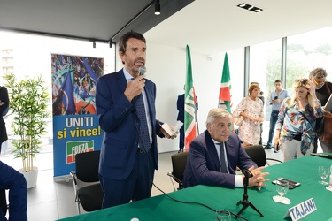 Genova - evento Forza Italia negli spazi della concessionaria di