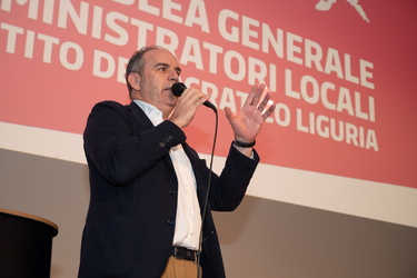 Genova, cinema Sivori - assemblea amministratori locali partito 