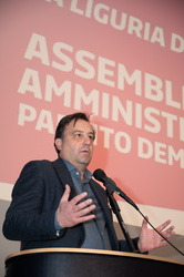 Genova, cinema Sivori - assemblea amministratori locali partito 