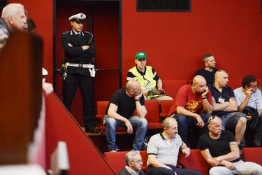 Genova - consiglio comunale con lavoratori AMIU tra il pubblico