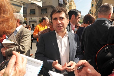 Genova - passeggiata elettorale per Marco Doria nei quartieri