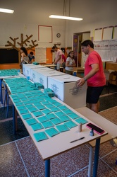 Genova, Certosa - allestimento seggi elezioni amministrative