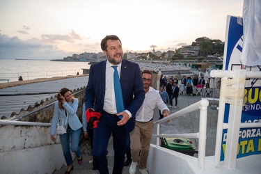 Genova, bagni lido - cena elettorale lega con Matteo Salvini