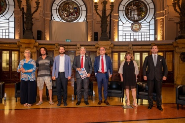 Genova, palazzo della borsa - confronto tra i candidati sindaco 