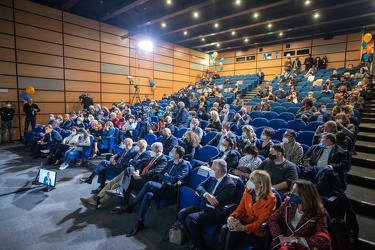 Genova, auditorium acquario - presentazione logo Giovanni Toti