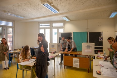 Genova, scuola Garaventa in piazza delle Erbe - al voto per le e