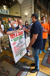 Genova, via XX Settembre - campagna elettorale Giovanni Toti