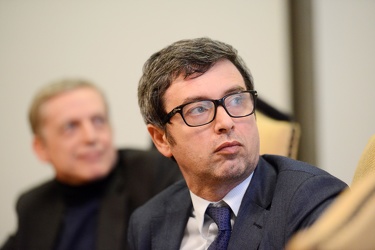 Genova - ultimi giorni campagna elettorale per referndum costitu