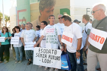 Genova - festa Partito Democratico 2013 - 05 09 - protesta lavor