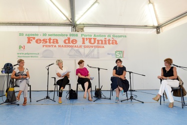 Genova - dibattito su tema cultura presso festa Unit√†