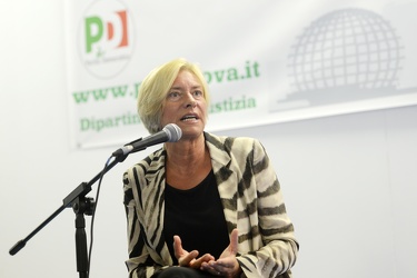 Genova - festa unit√† - ministro difesa Roberta Pinotti