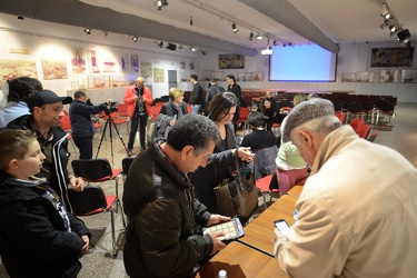 Genova, sala CAP Porto - assemblea movimento 5 stelle