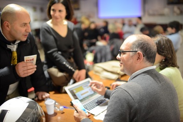 Genova, sala CAP Porto - assemblea movimento 5 stelle