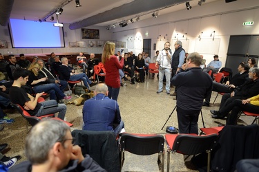 Genova, sala CAP Porto - assemblea movimento 5 stelle