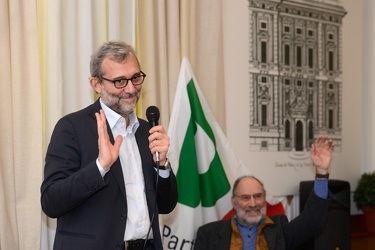 Genova, mentelocale via XX Settembre - candidato alle primarie p