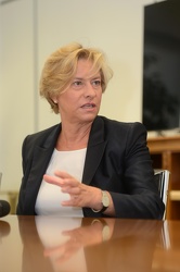 Genova - ministro difesa Roberta Pinotti nella redazione del Sec